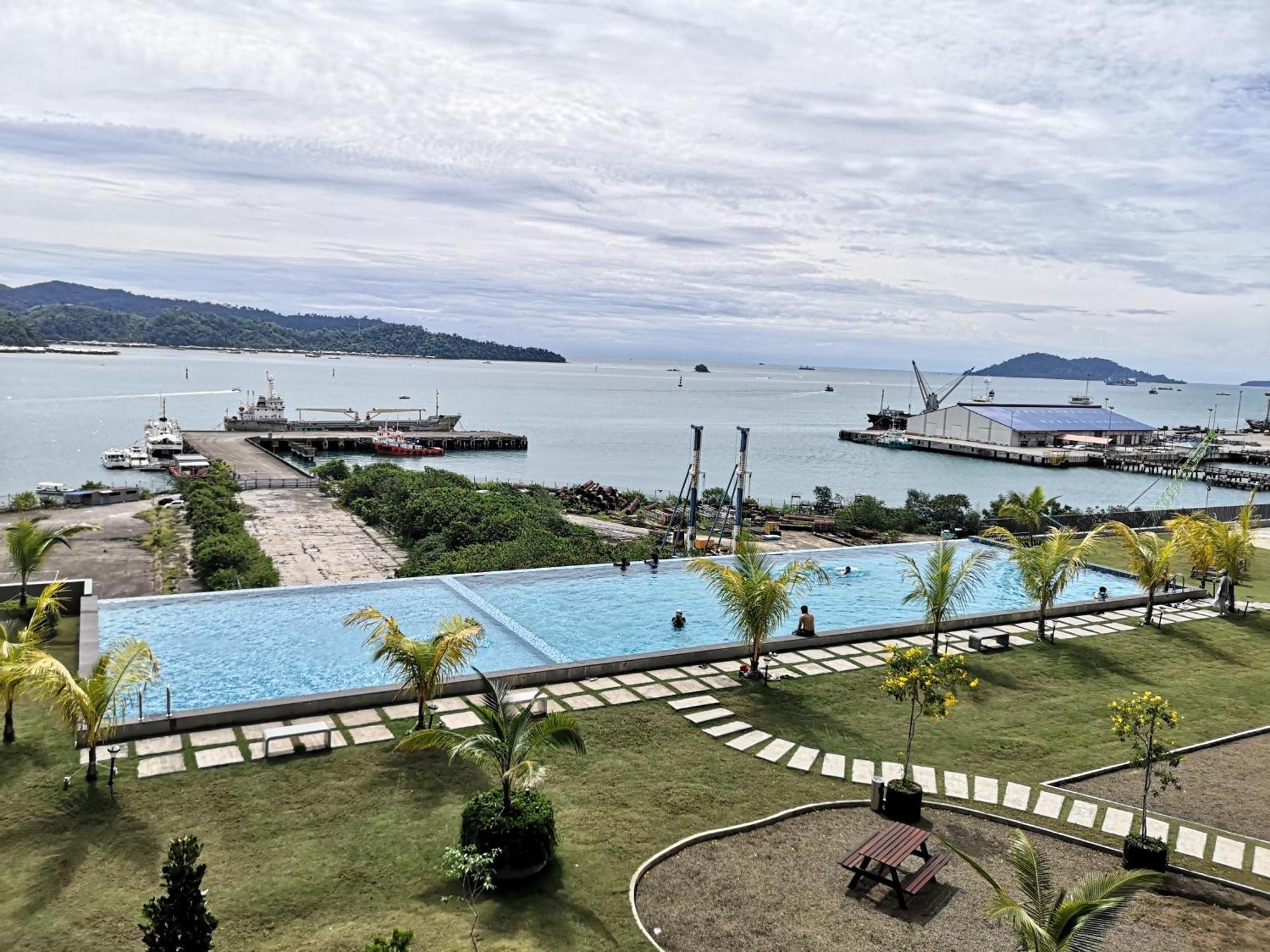 Jesselton Quay With View Near Suria Sabah Mall & Jesselton Point *
