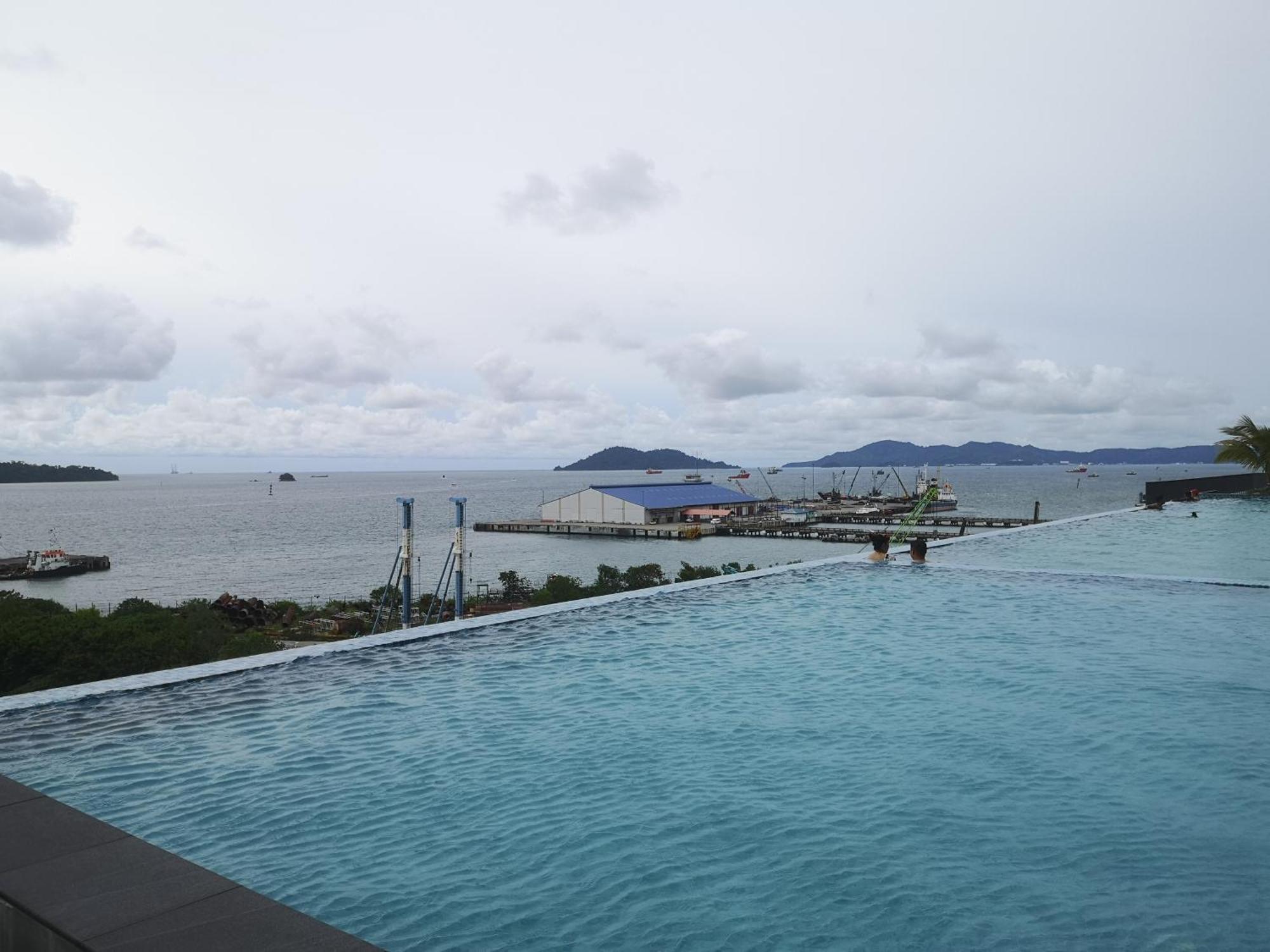 Apartemen Jesselton Quay With View Near Suria Sabah Mall & Jesselton Point *